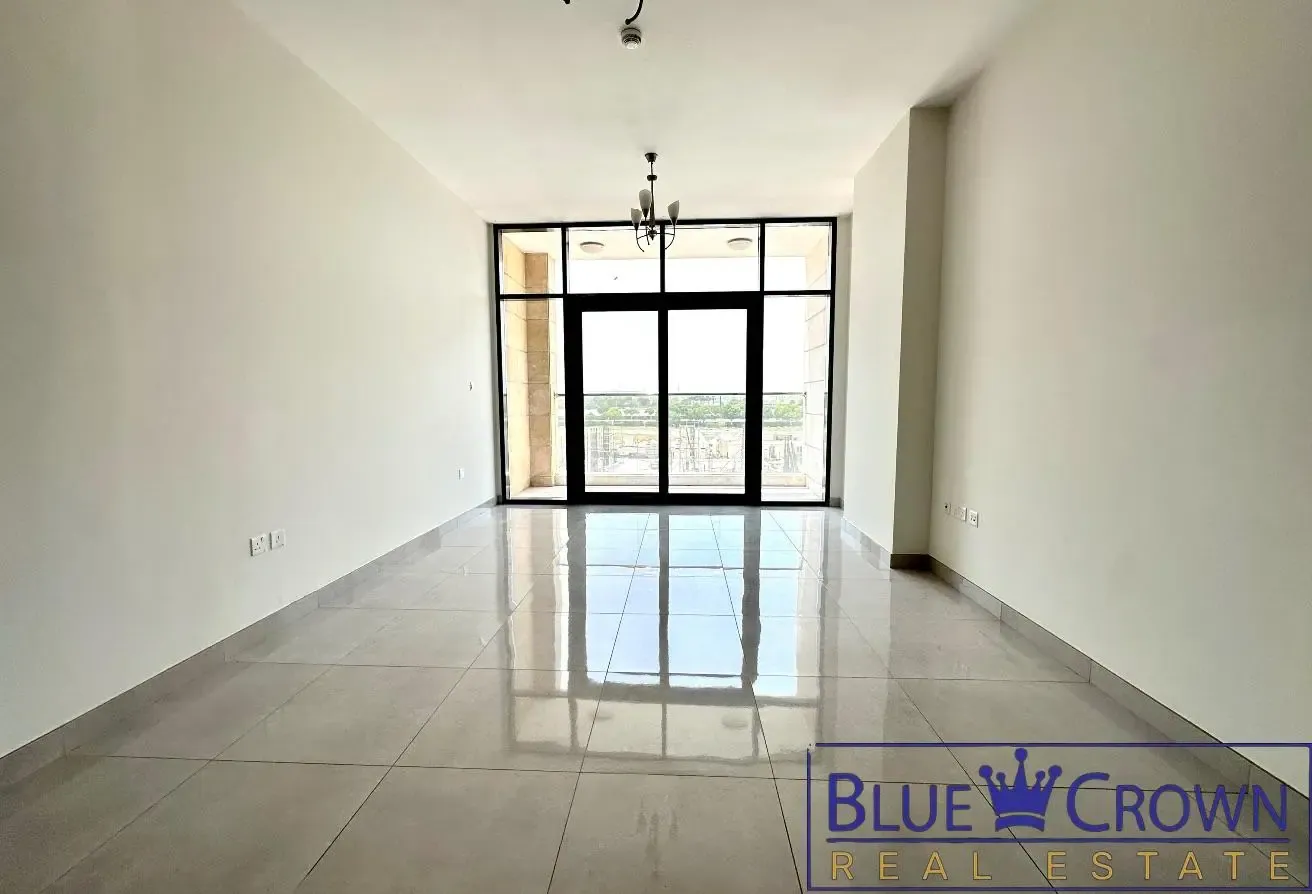 VACANT—OPEN VIEW — BRIGHT UNIT