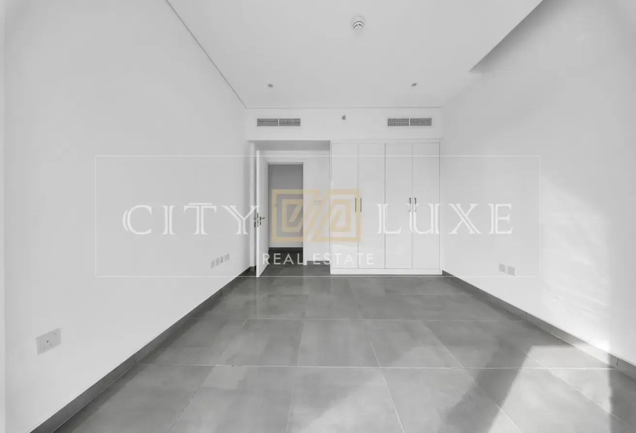 Spacious Layout | Burj Khalifa View | Huge Balcony