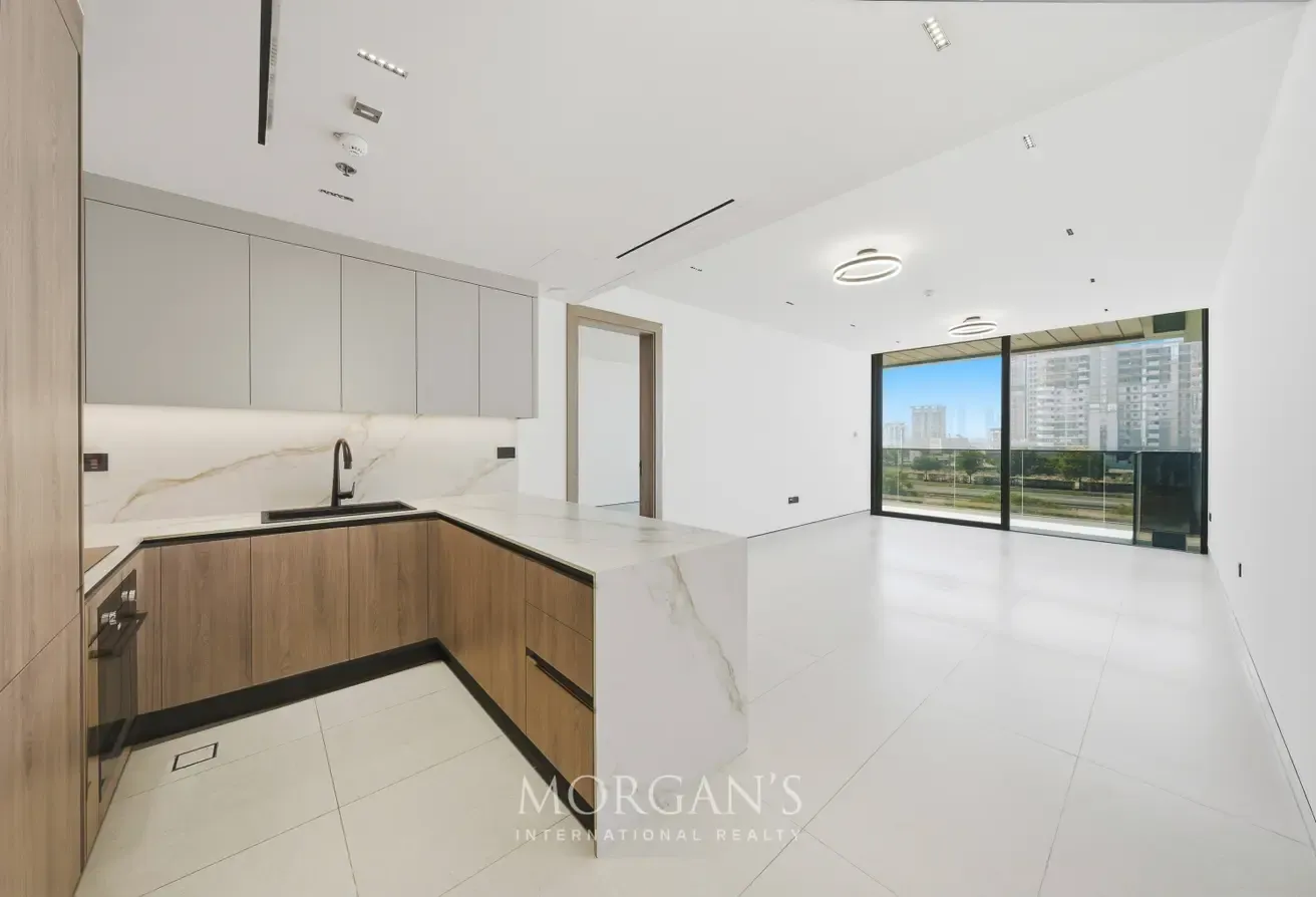 Spacious 1BR +Storage | Vacant | Burj View