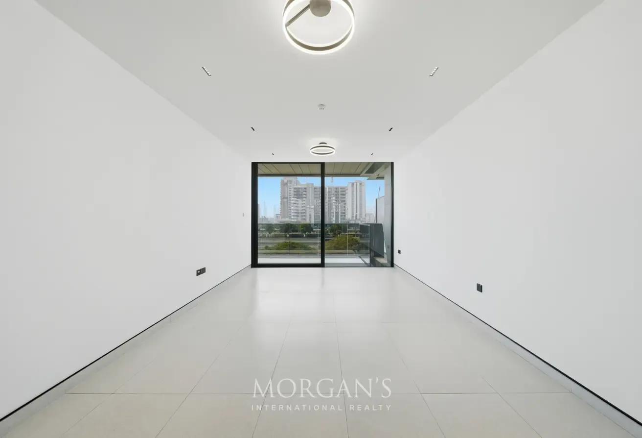 Spacious 1BR +Storage | Vacant | Burj View
