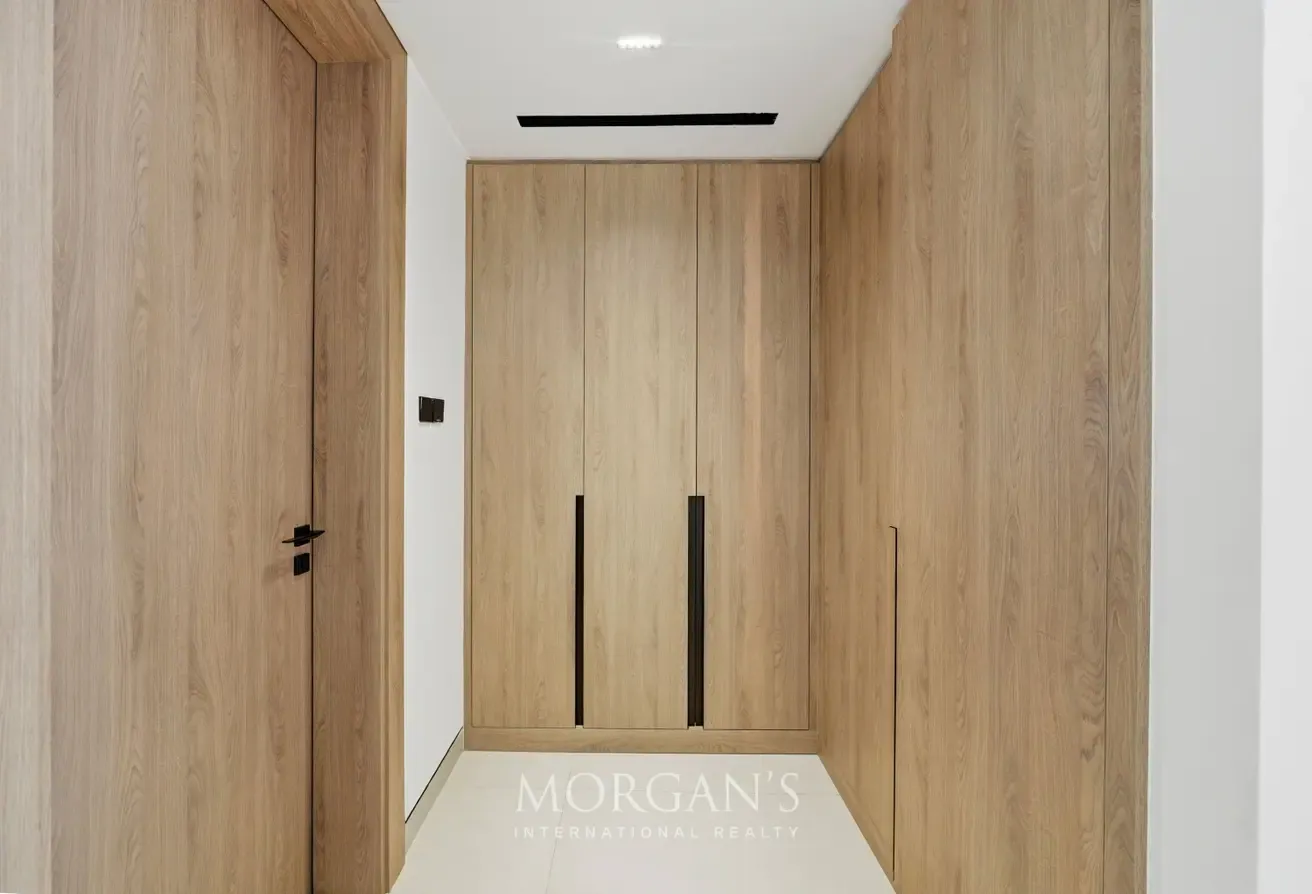Spacious 1BR +Storage | Vacant | Burj View