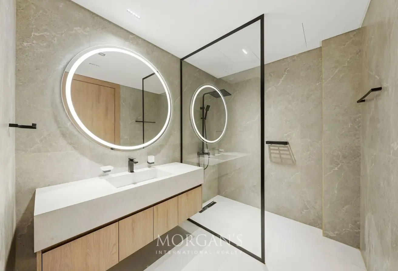 Spacious 1BR +Storage | Vacant | Burj View