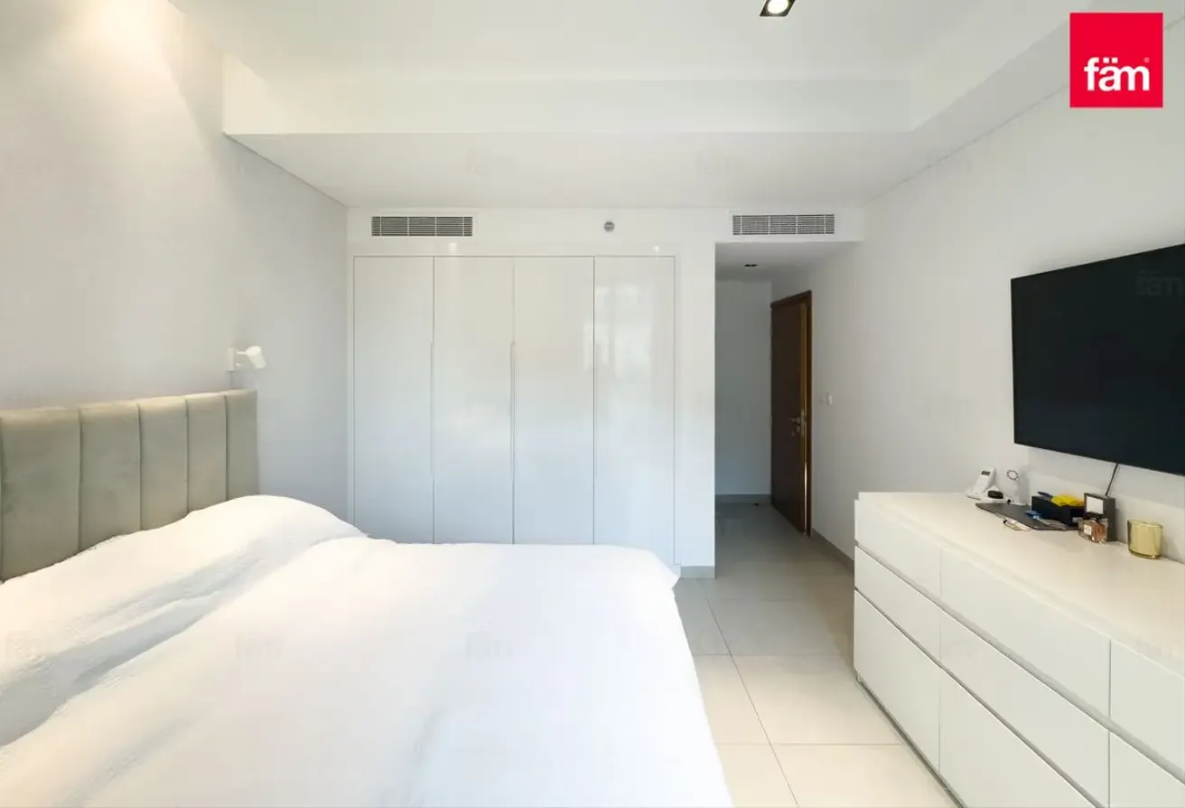 Amazing Layout | 1 Bed | Ready Unit