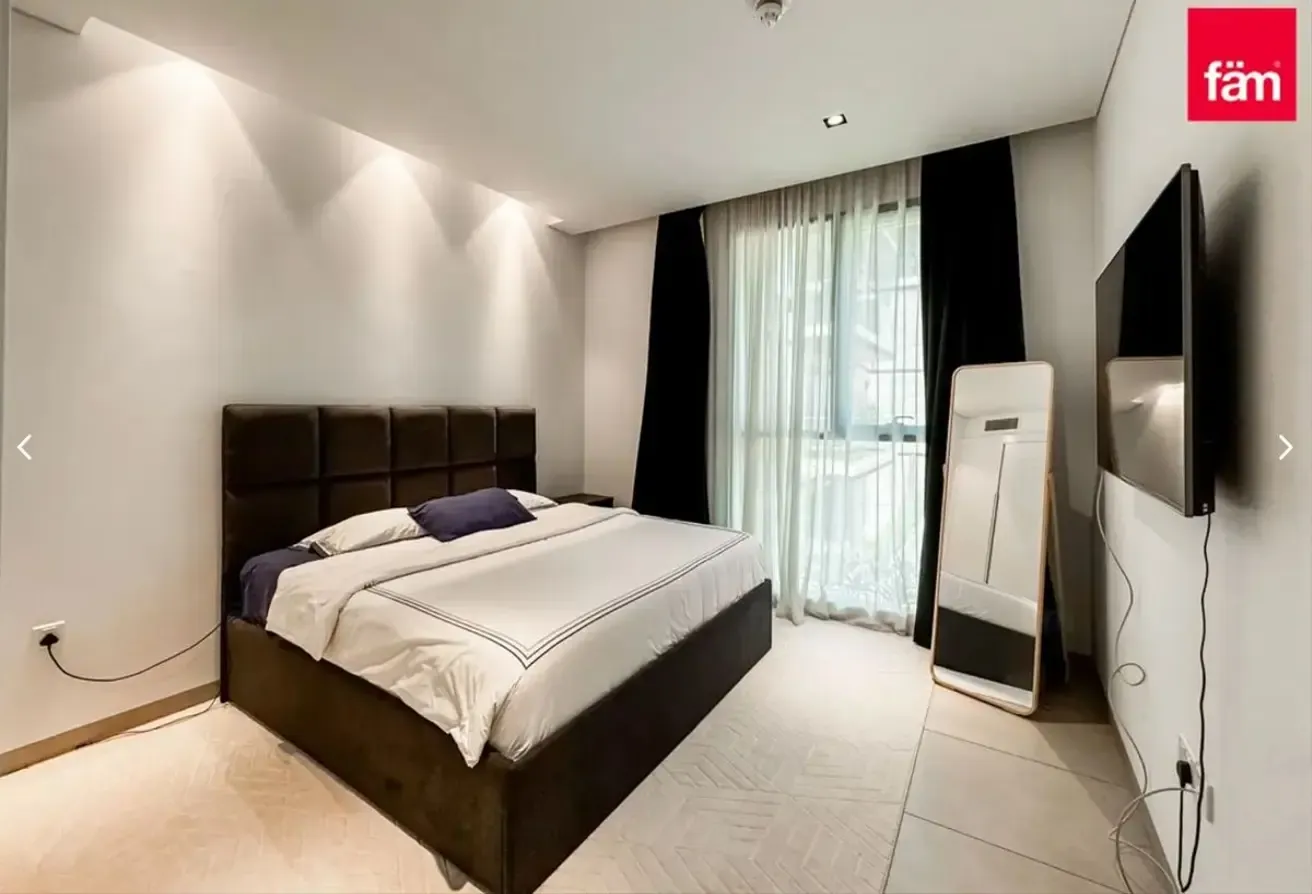 1 Bedroom Apartment | Large Layout | Bright