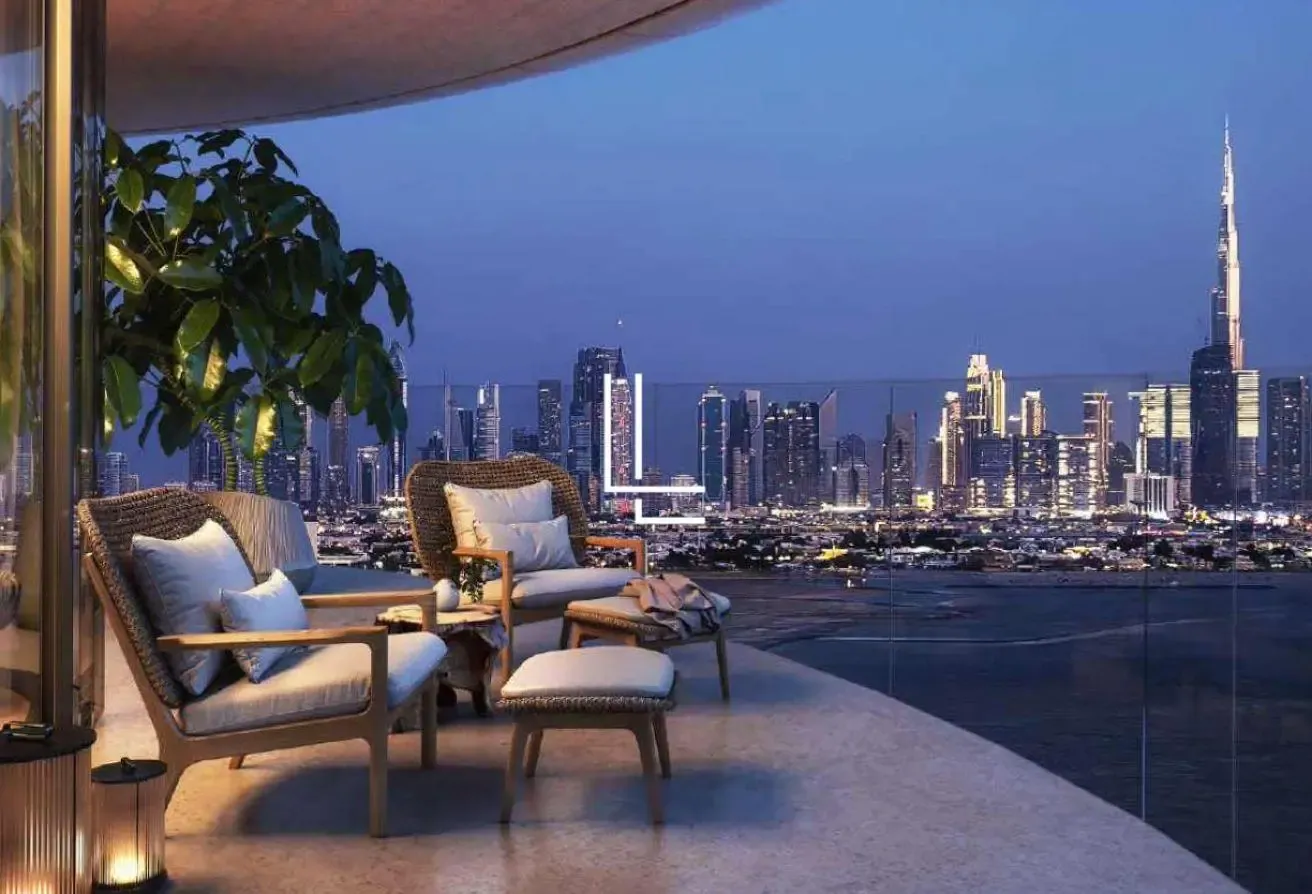 Panoramic Gulf and Skyline Views
