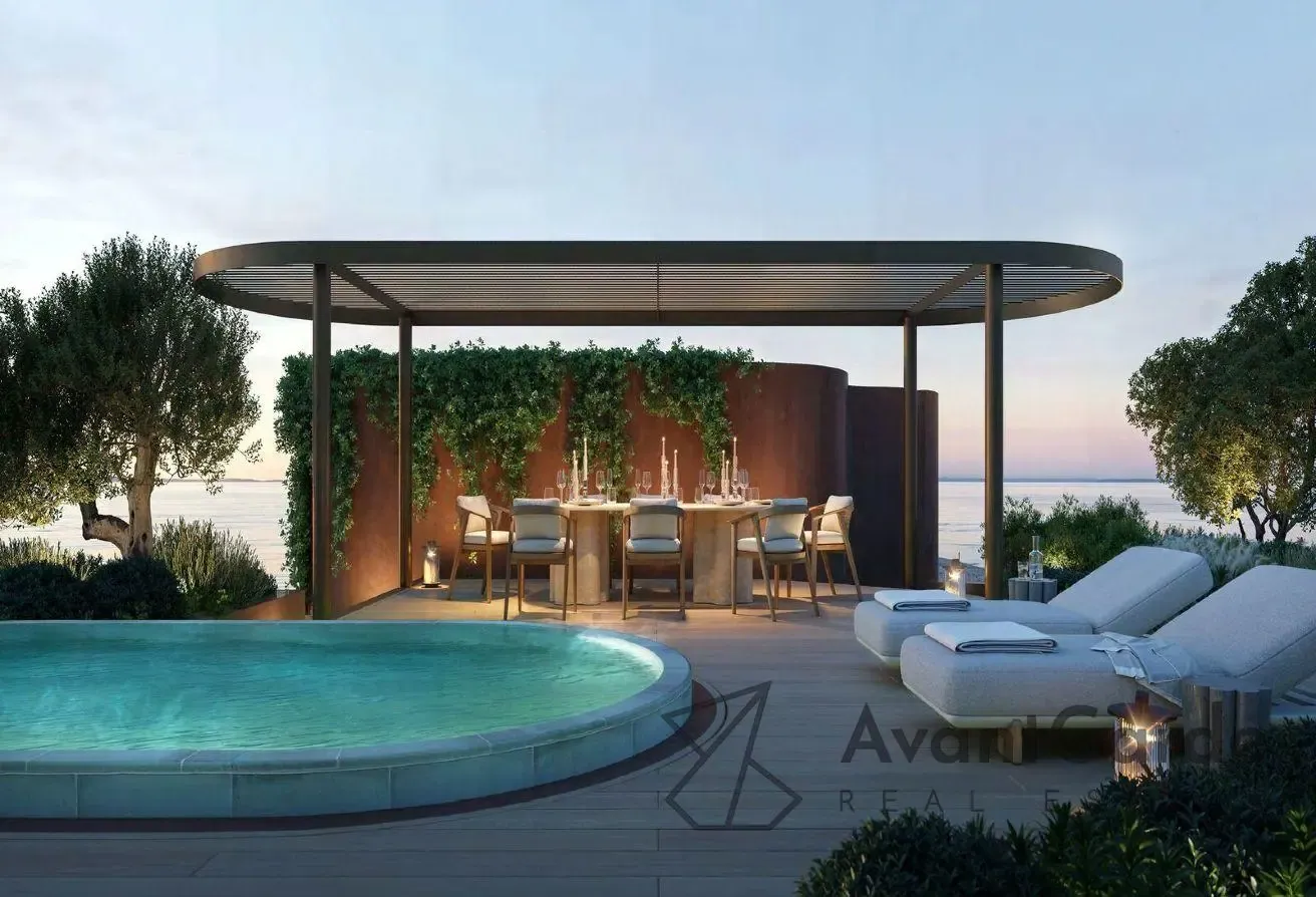 Most Luxurious 7BED Duplex Penthouse | Oceanfront