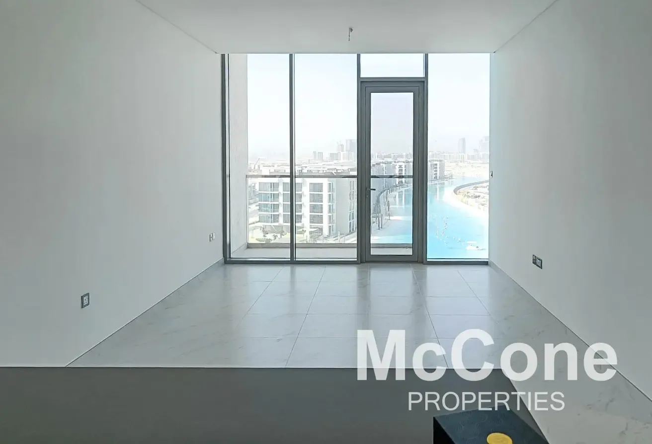 High Floor | Vacant | Water Views