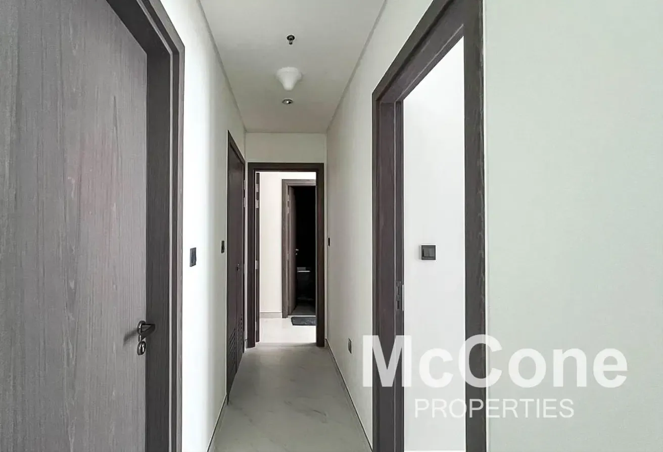High Floor | Vacant | Water Views