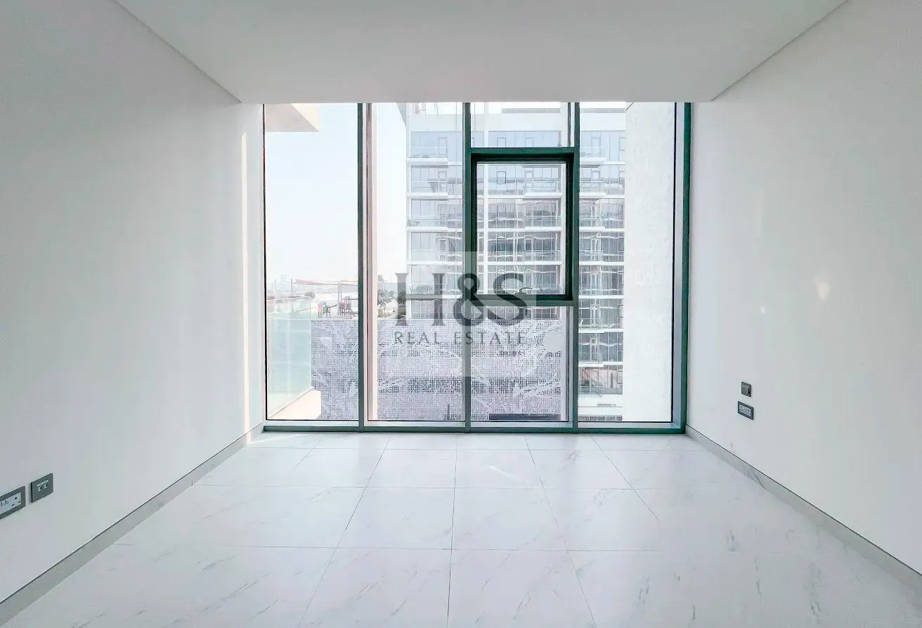 Lagoon View | Furnished | Vacant on transfer