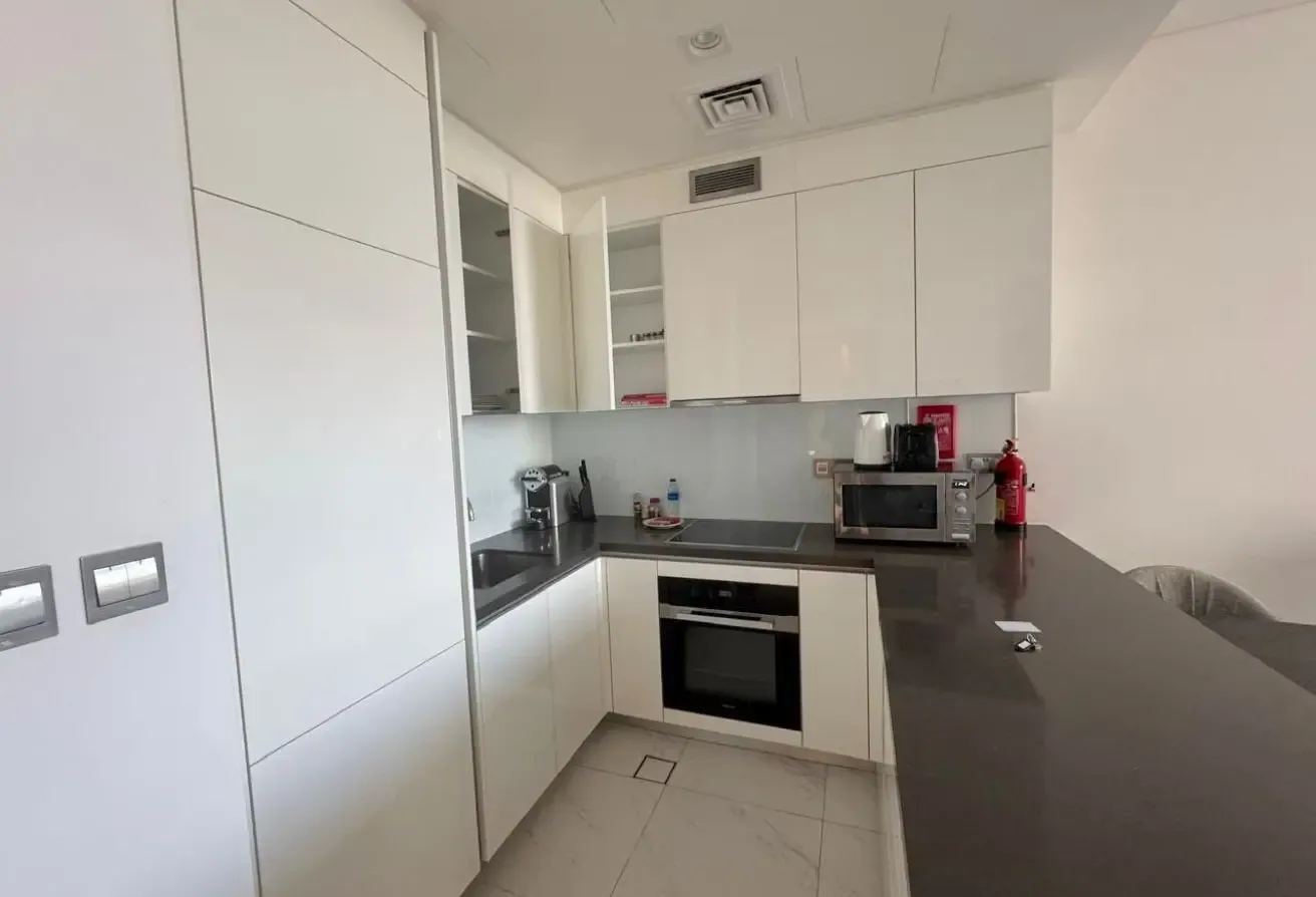 VACANT-Furnished-Direct Courtyard Access -Lagoon