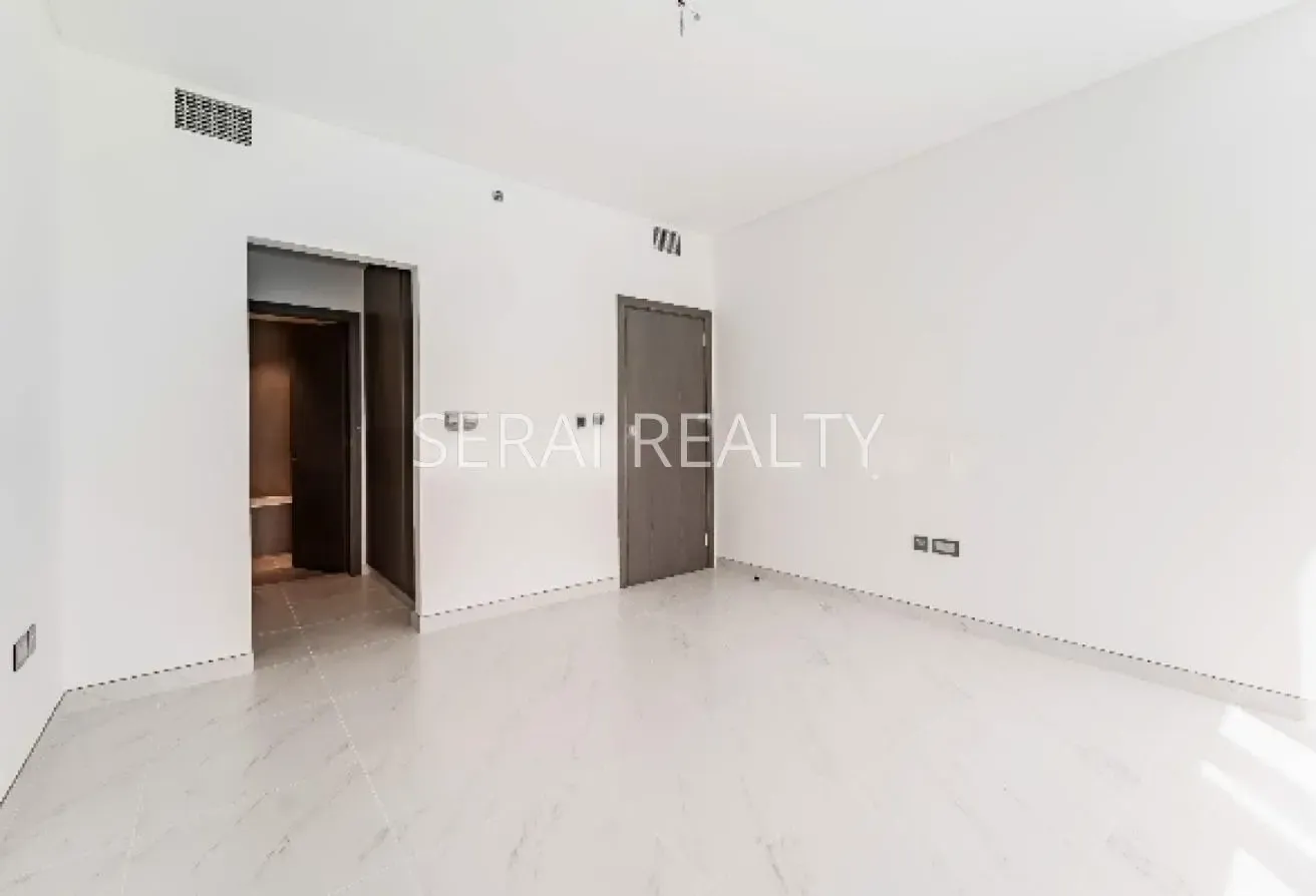 Full Lagoon View| Luxurious Apartment | Exclusive