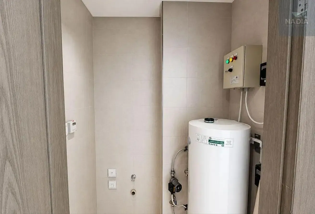 Lagoon View | High Floor | Renovated