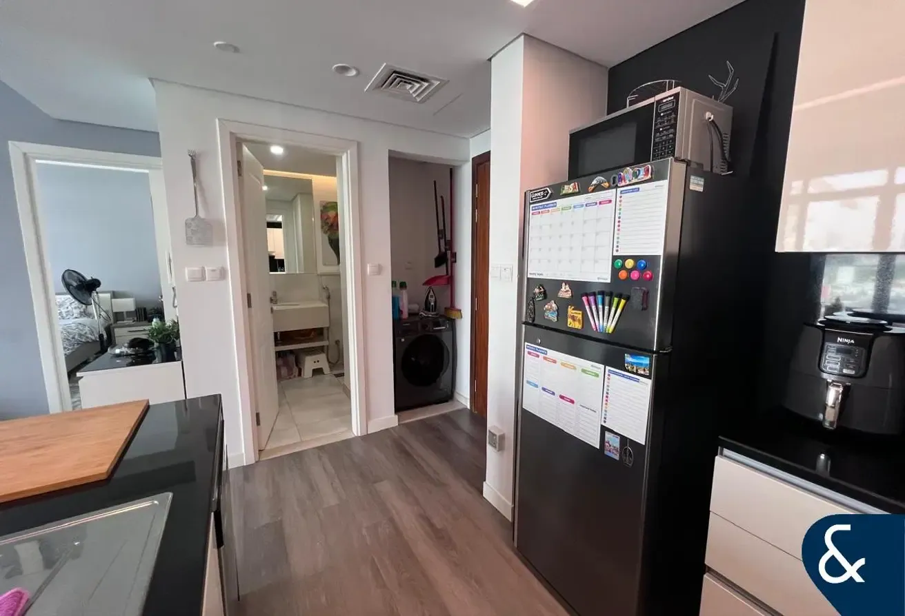 LARGE LAYOUT 1 BED | TENANTED | CALL TO VIEW