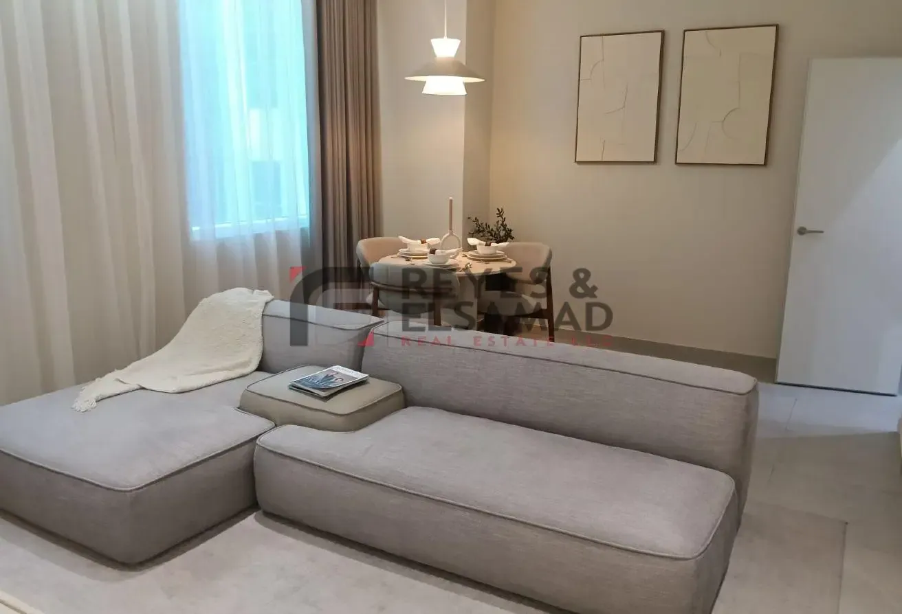 Smart Home I Ready Soon I Modern Design