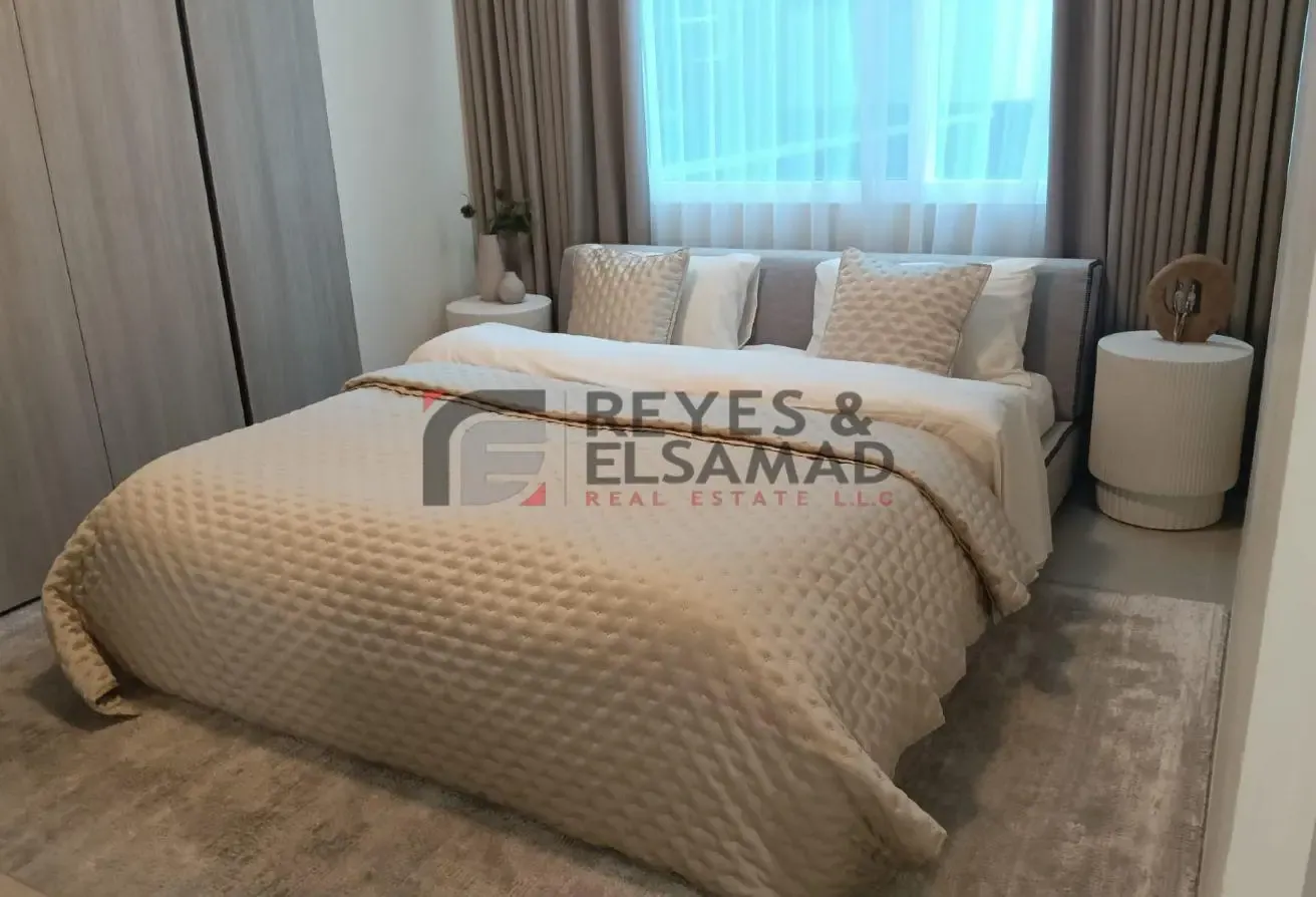 Smart Home I Ready Soon I Modern Design