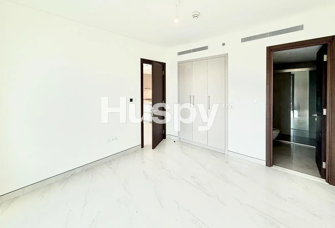 Vacant | Spacious Layout | High Floor
