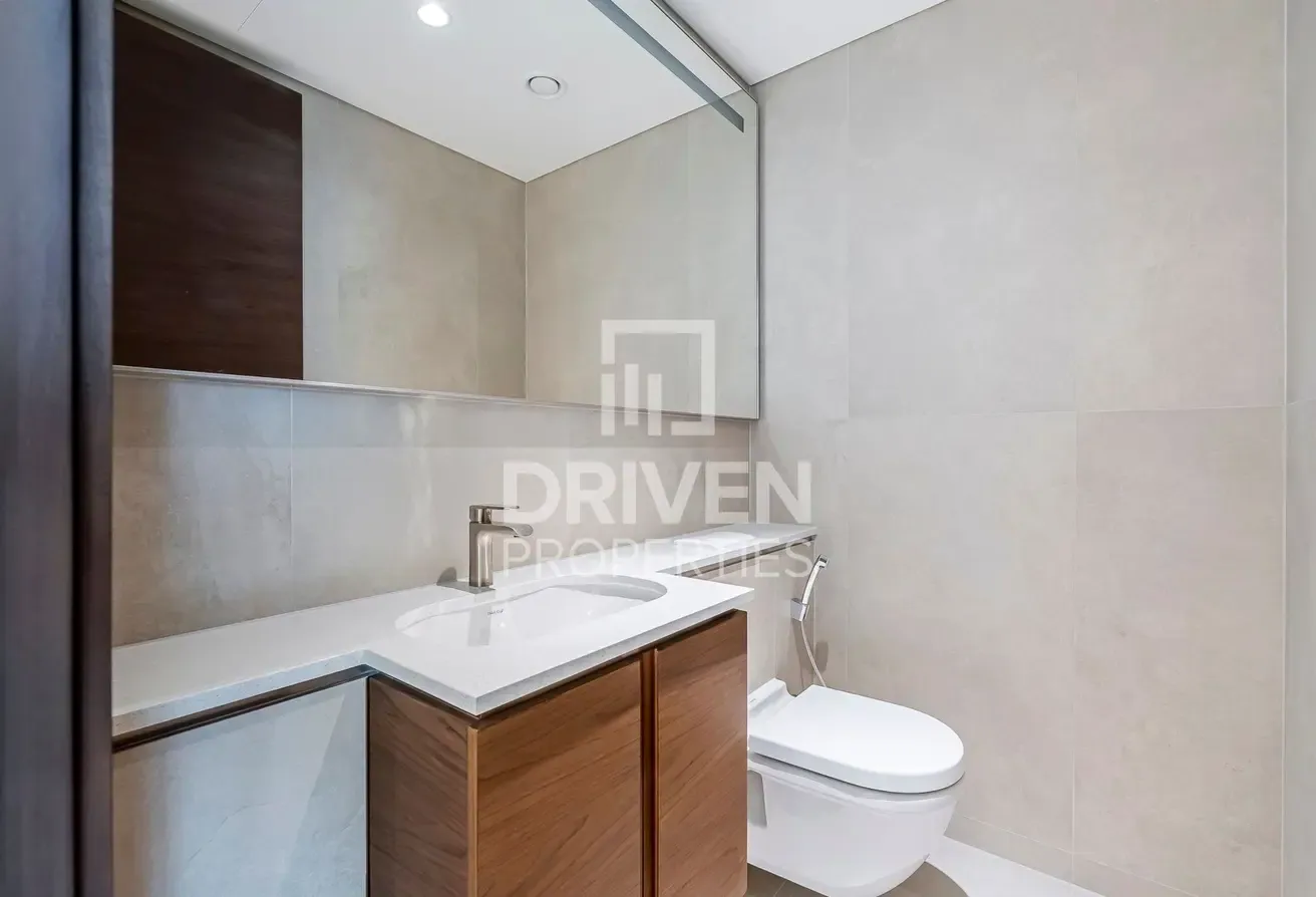 Burj Khalifa View | Rare Layout | Tenanted