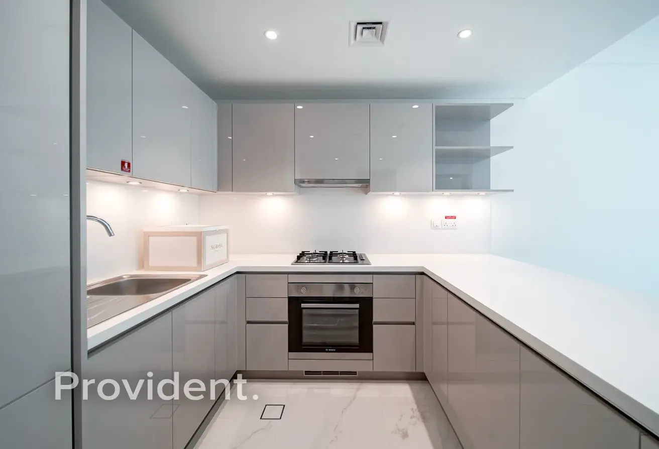 Mid Floor | Creek View | Tenanted