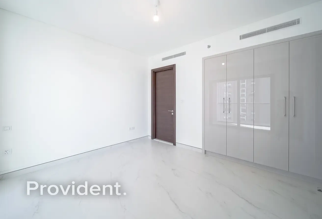 Mid Floor | Creek View | Tenanted