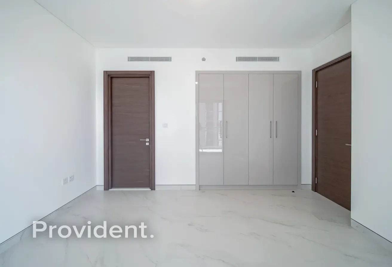 Mid Floor | Creek View | Tenanted