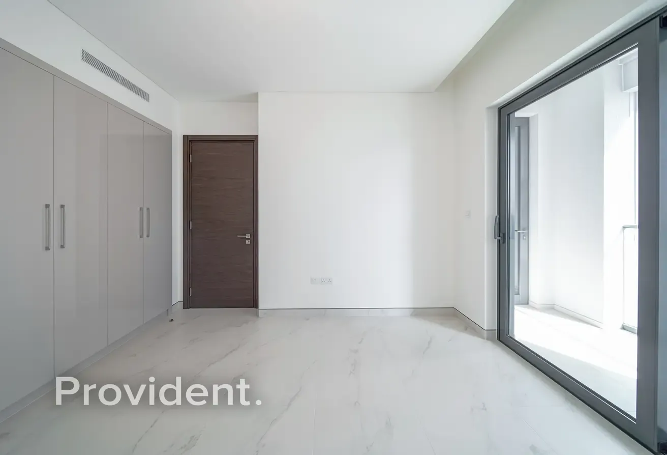 Mid Floor | Creek View | Tenanted