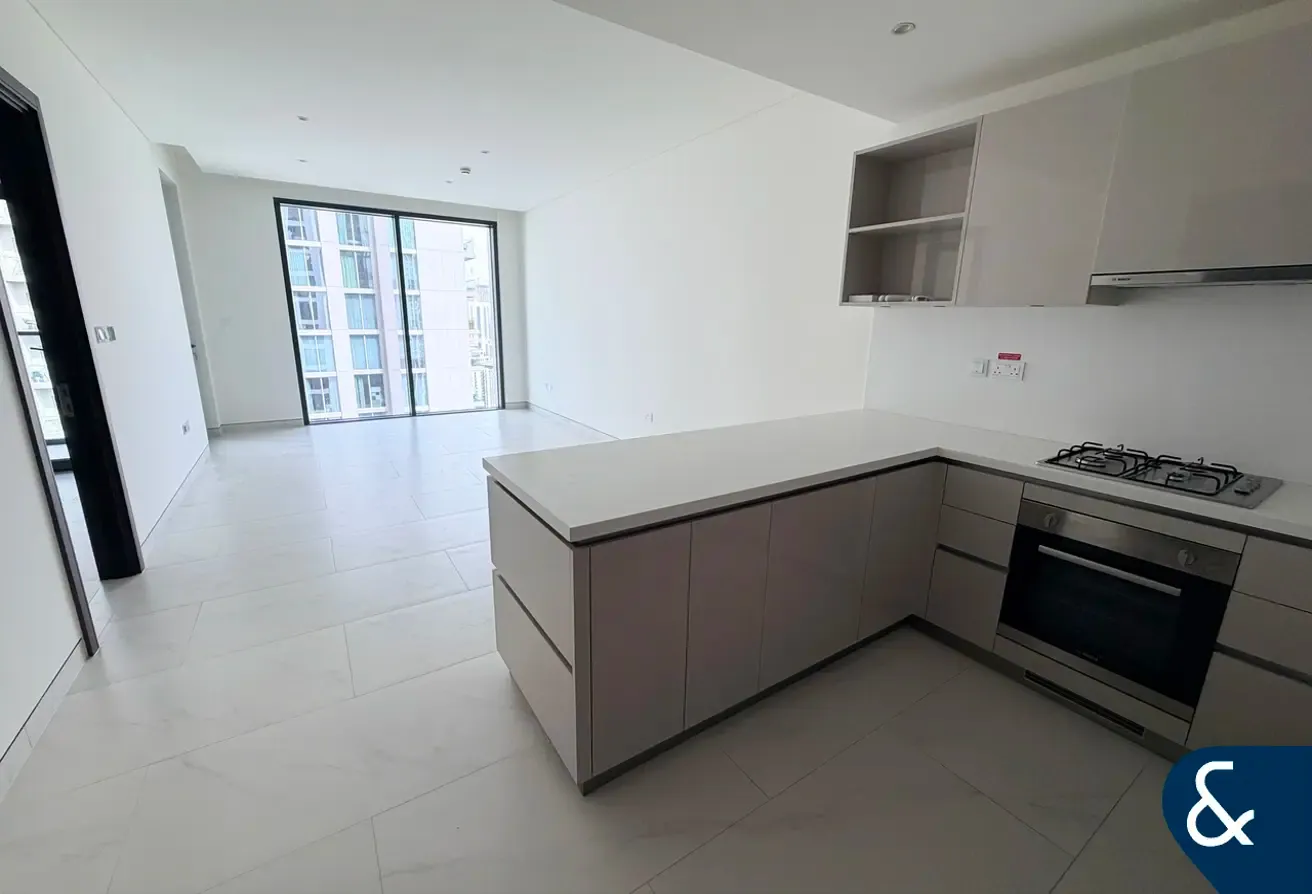 Sanctuary Views | 1+Study | Vacant