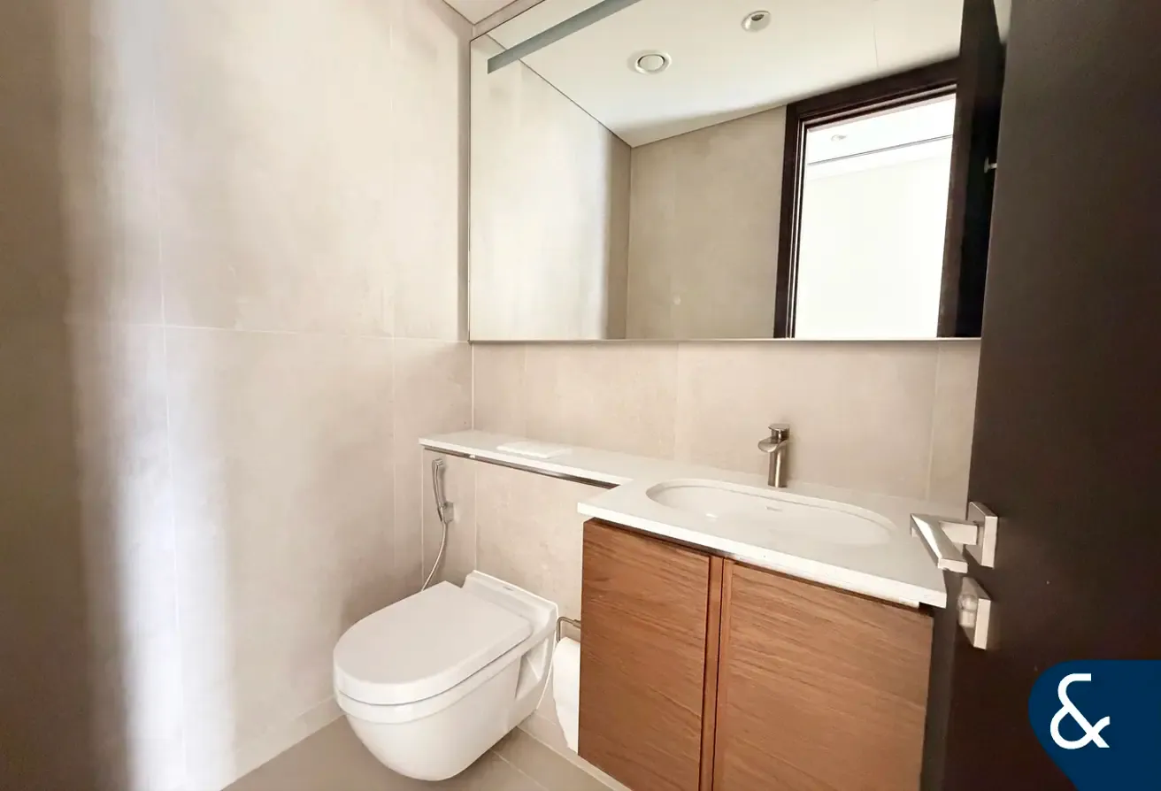 Sanctuary Views | 1+Study | Vacant