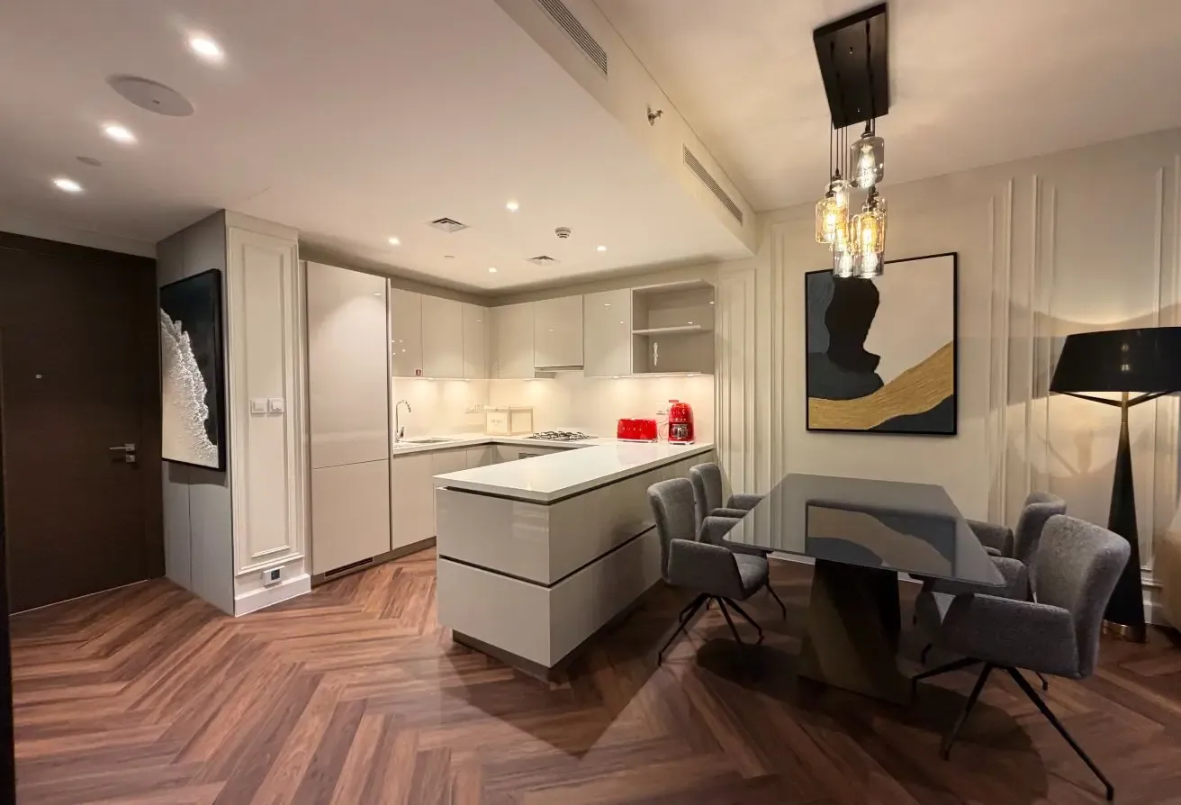 Brand new | Upgraded | Furnished | High floor
