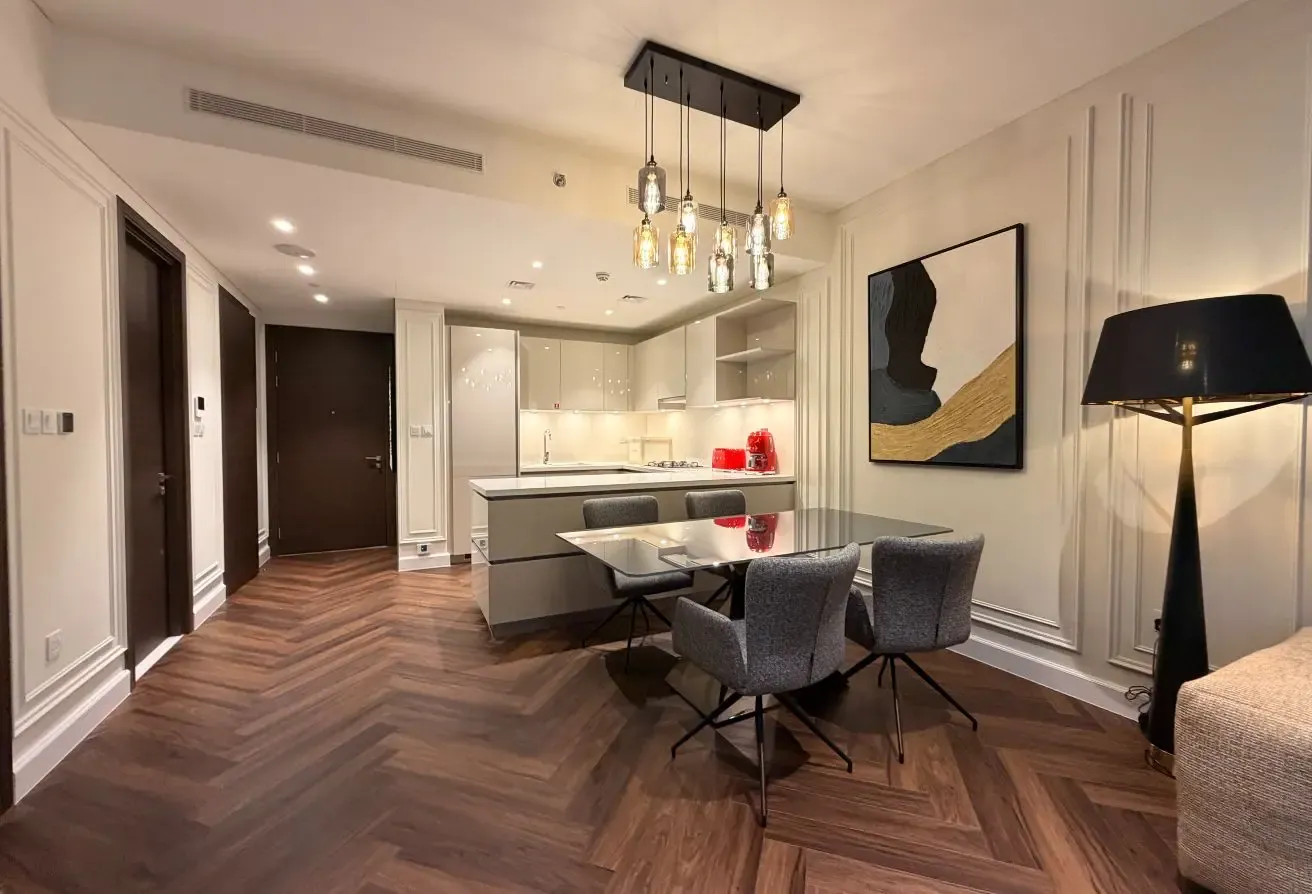 Brand new | Upgraded | Furnished | High floor