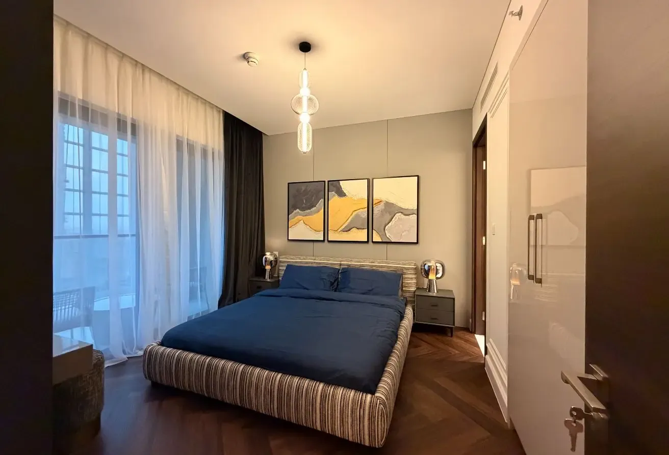 Brand new | Upgraded | Furnished | High floor