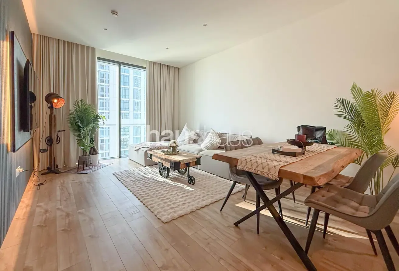 High Floor | Upgraded | Vacant On Transfer
