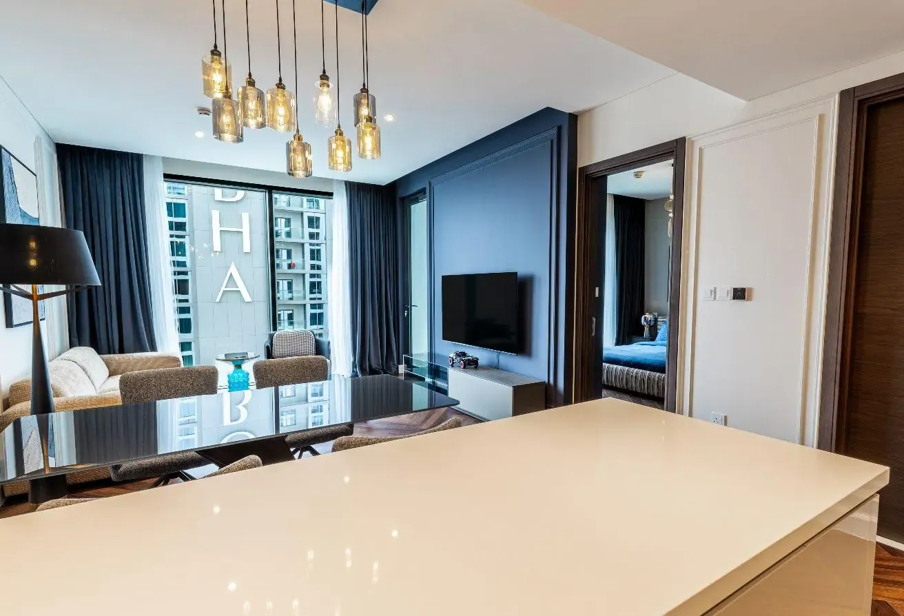 Brand new | Upgraded | Furnished | High floor