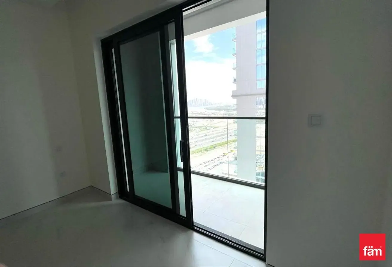 Brand New | Ras Al Khor View | Modern Amenities
