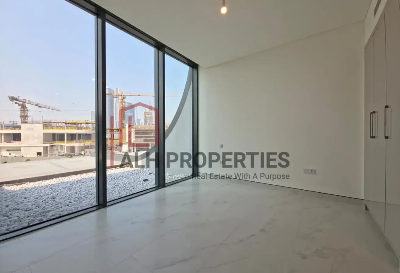 Khalifa View | Genuine Resale| Brand New