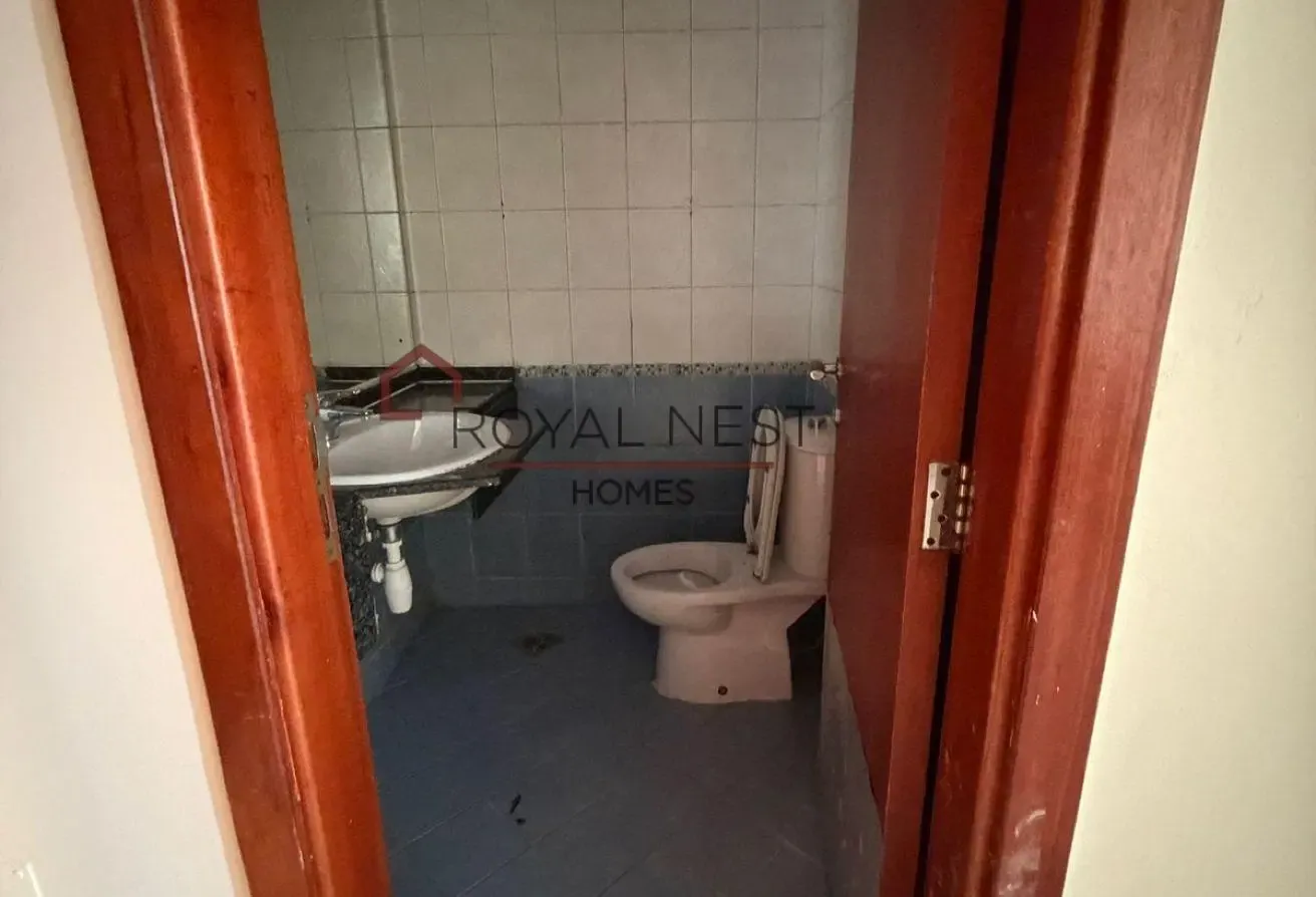 Vacant Unit | Road View | Near Coming Metro