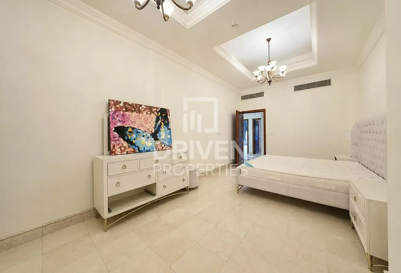 Luxury Duplex | Vacant | Motivated Seller