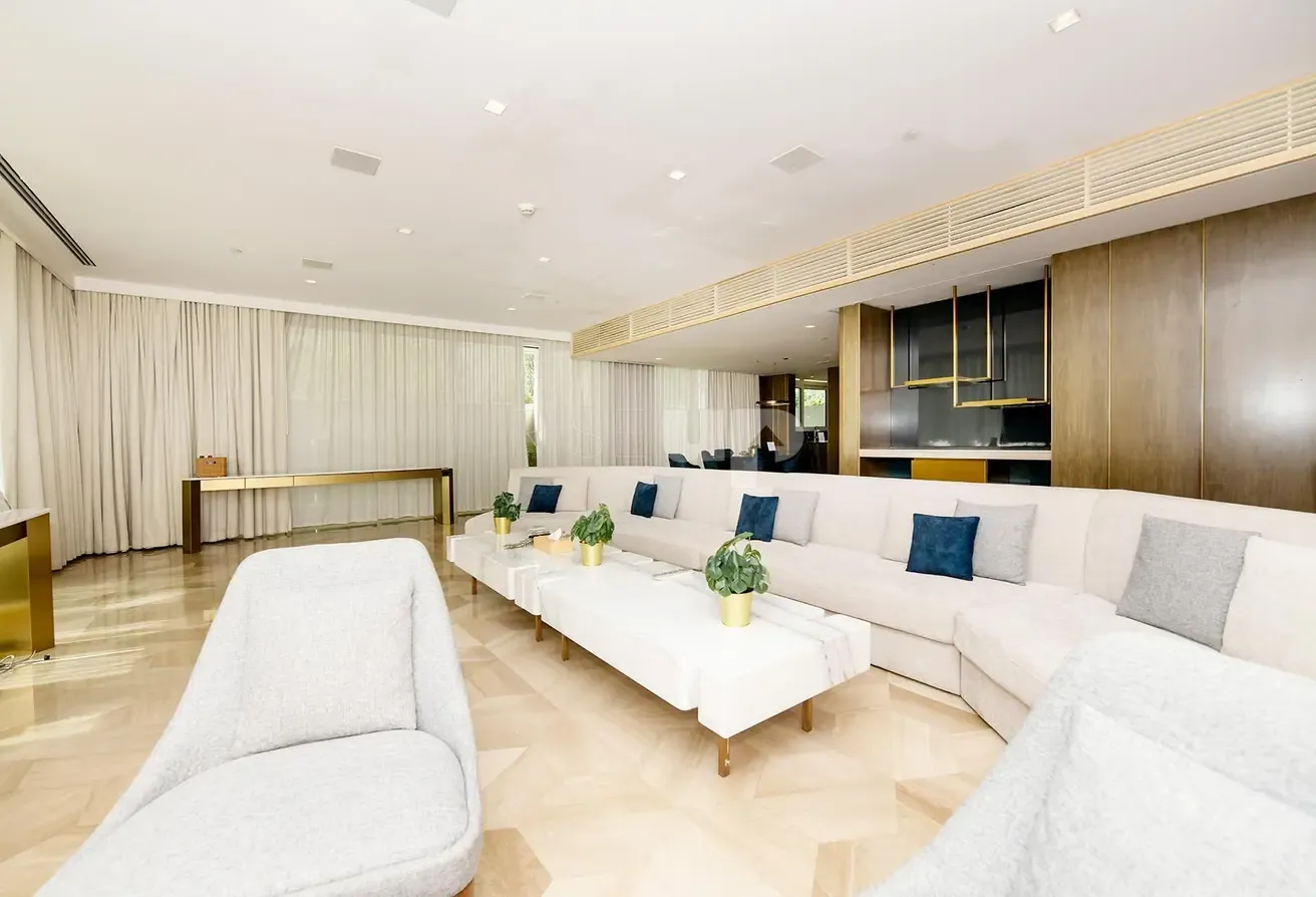 Luxury | Furnished | Private Pool and Beach Access