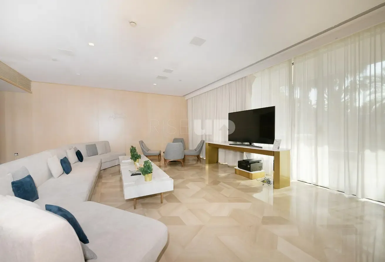 Luxury | Furnished | Private Pool and Beach Access