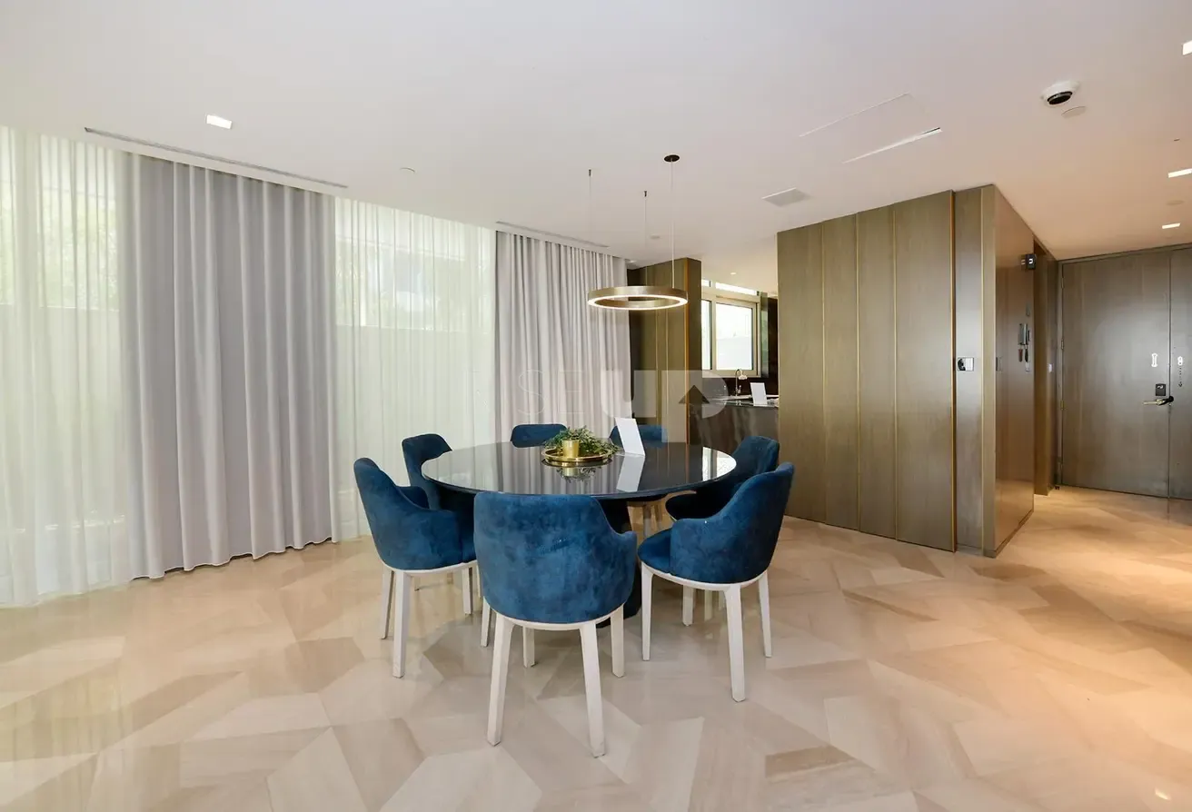 Luxury | Furnished | Private Pool and Beach Access