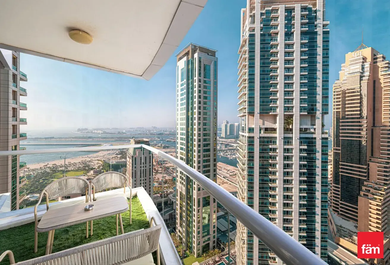 Vacant On Transfer / Sea View / High Floor