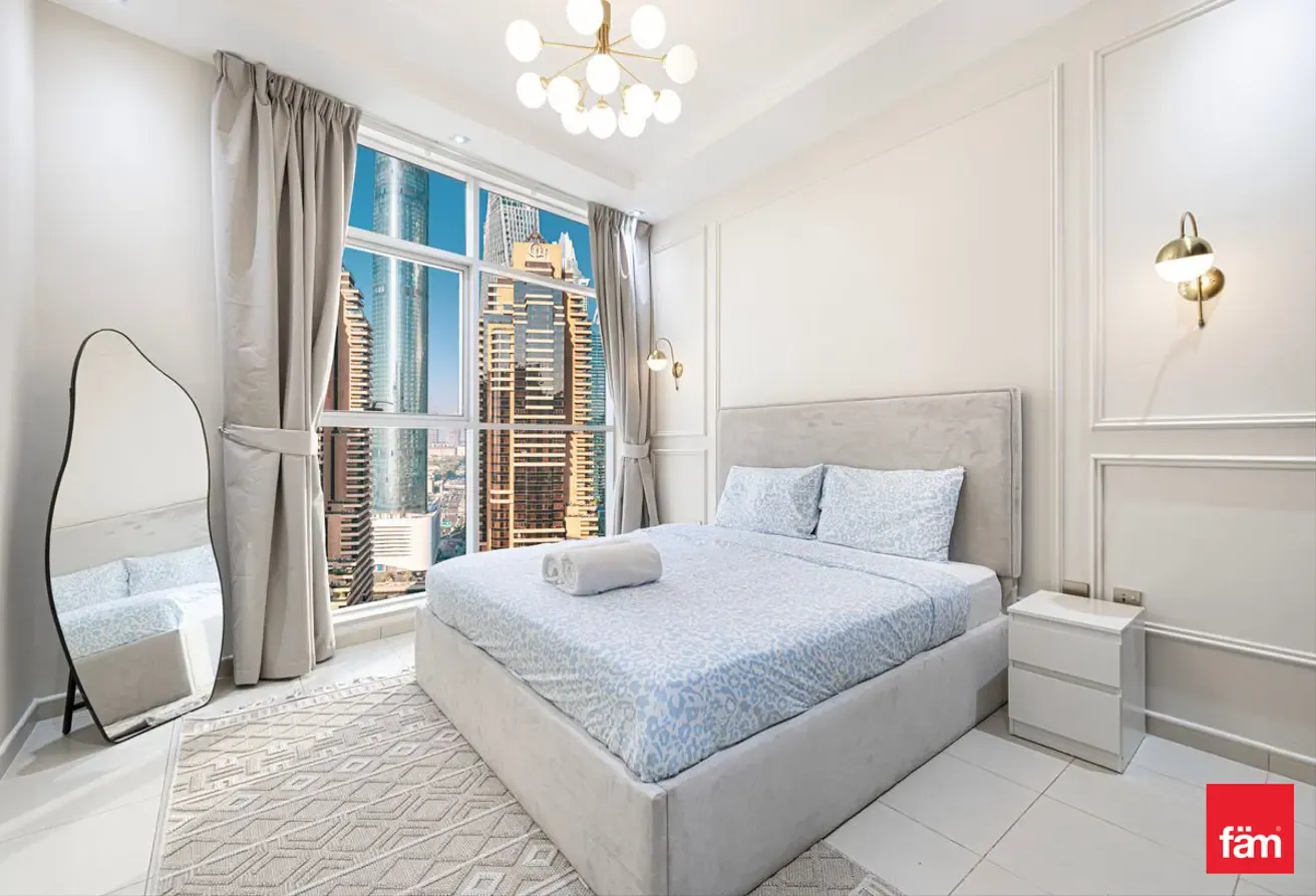 Vacant On Transfer / Sea View / High Floor