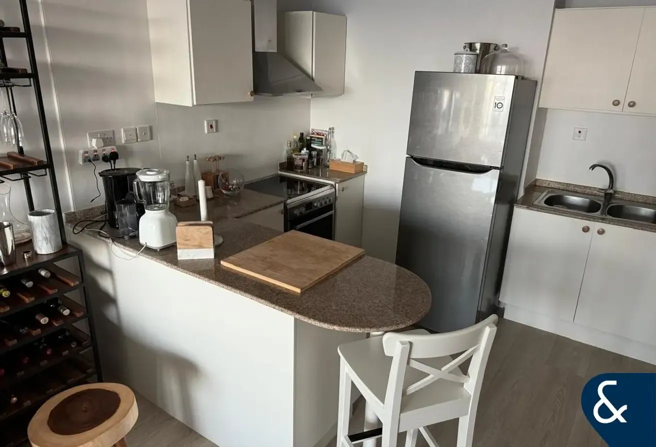 High Floor | Partial Upgraded | Lake View