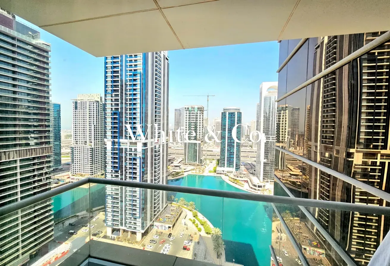 Corner Unit | Tenanted | Lake View