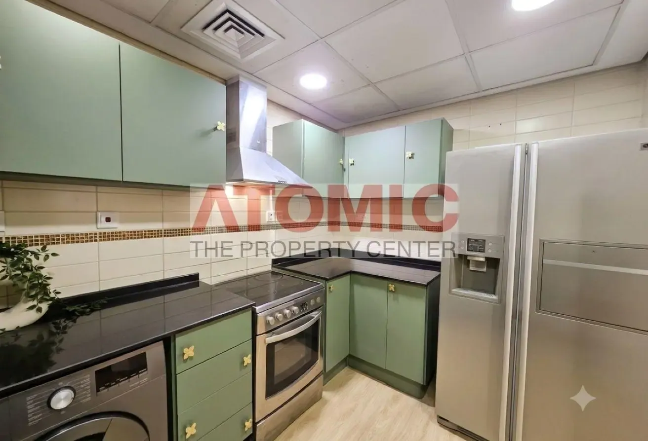 Cozy Upgraded Unit| Higher Floor| Best Condition