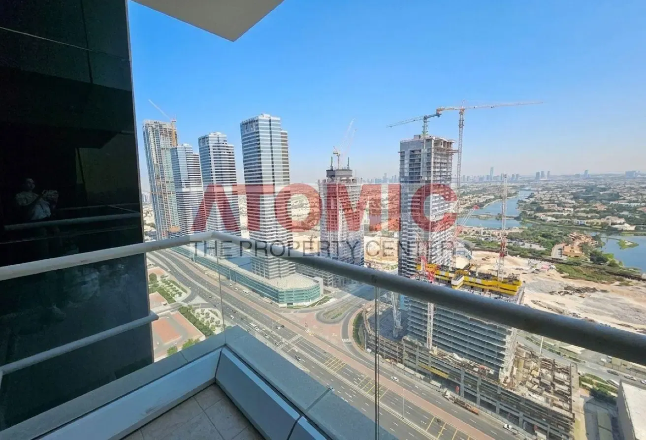 Cozy Upgraded Unit| Higher Floor| Best Condition