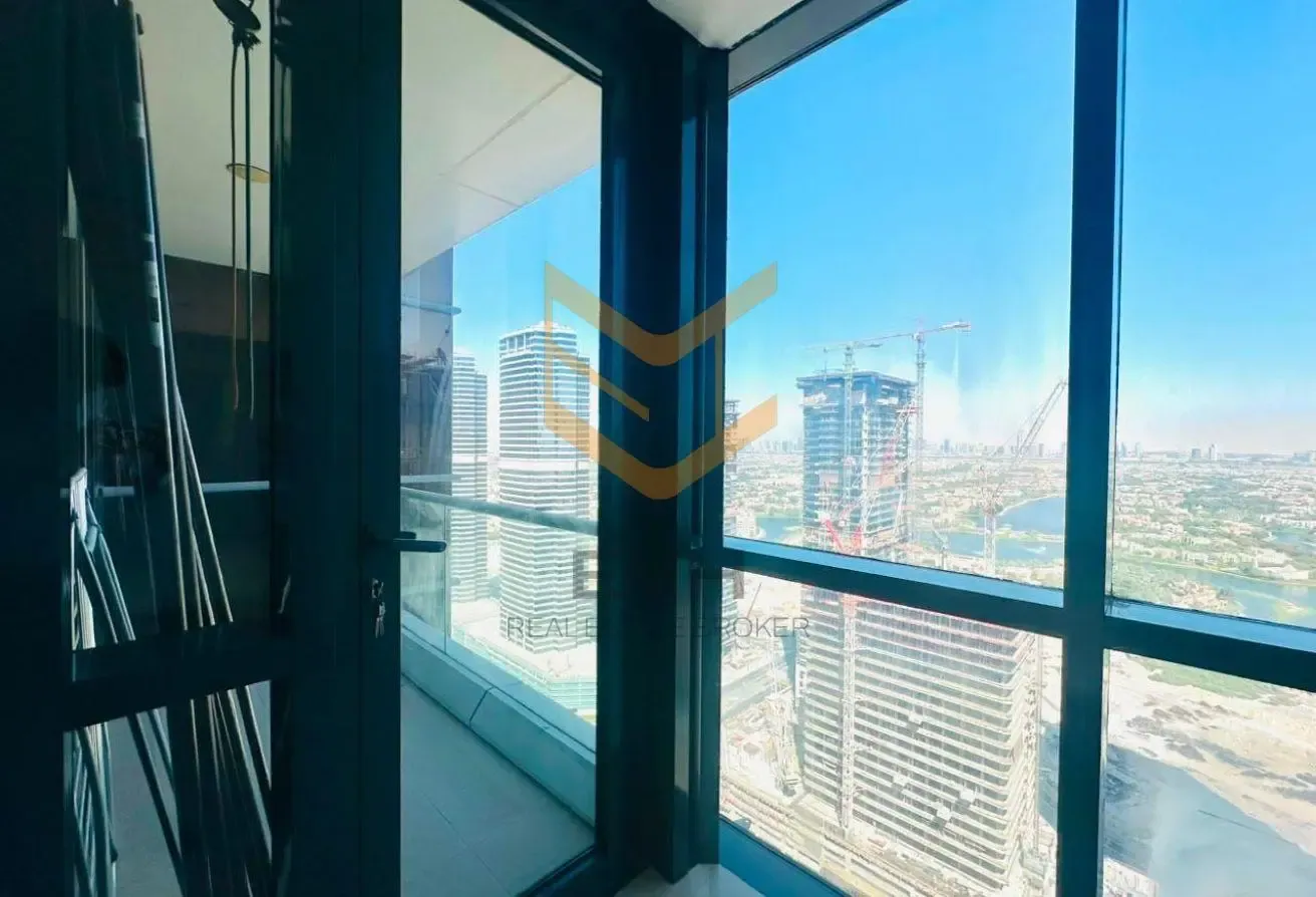 High-Floor 2BR | Marina & Skyline Views | Balcony