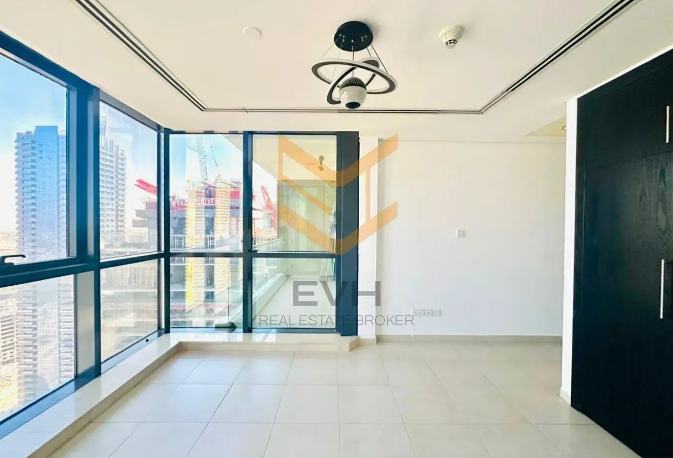 High-Floor 2BR | Marina & Skyline Views | Balcony
