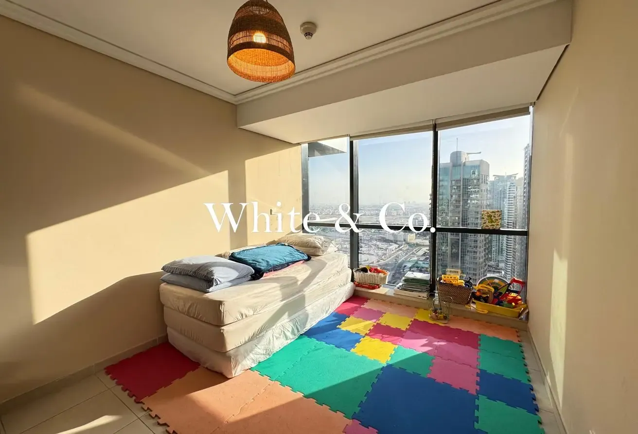 Lake & Marina View | VOT | Unfurnished