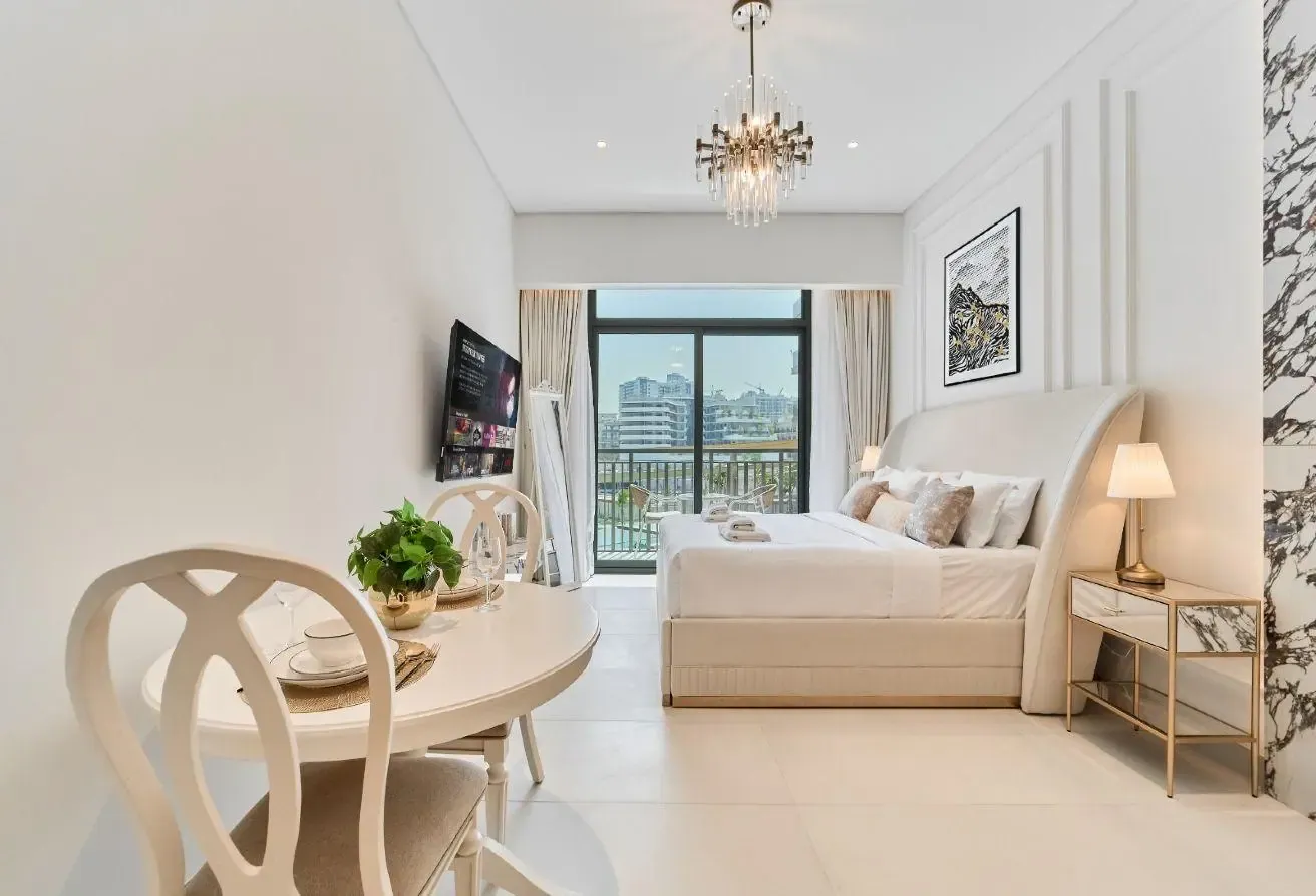 Modern Studio at Arjan | Community Views