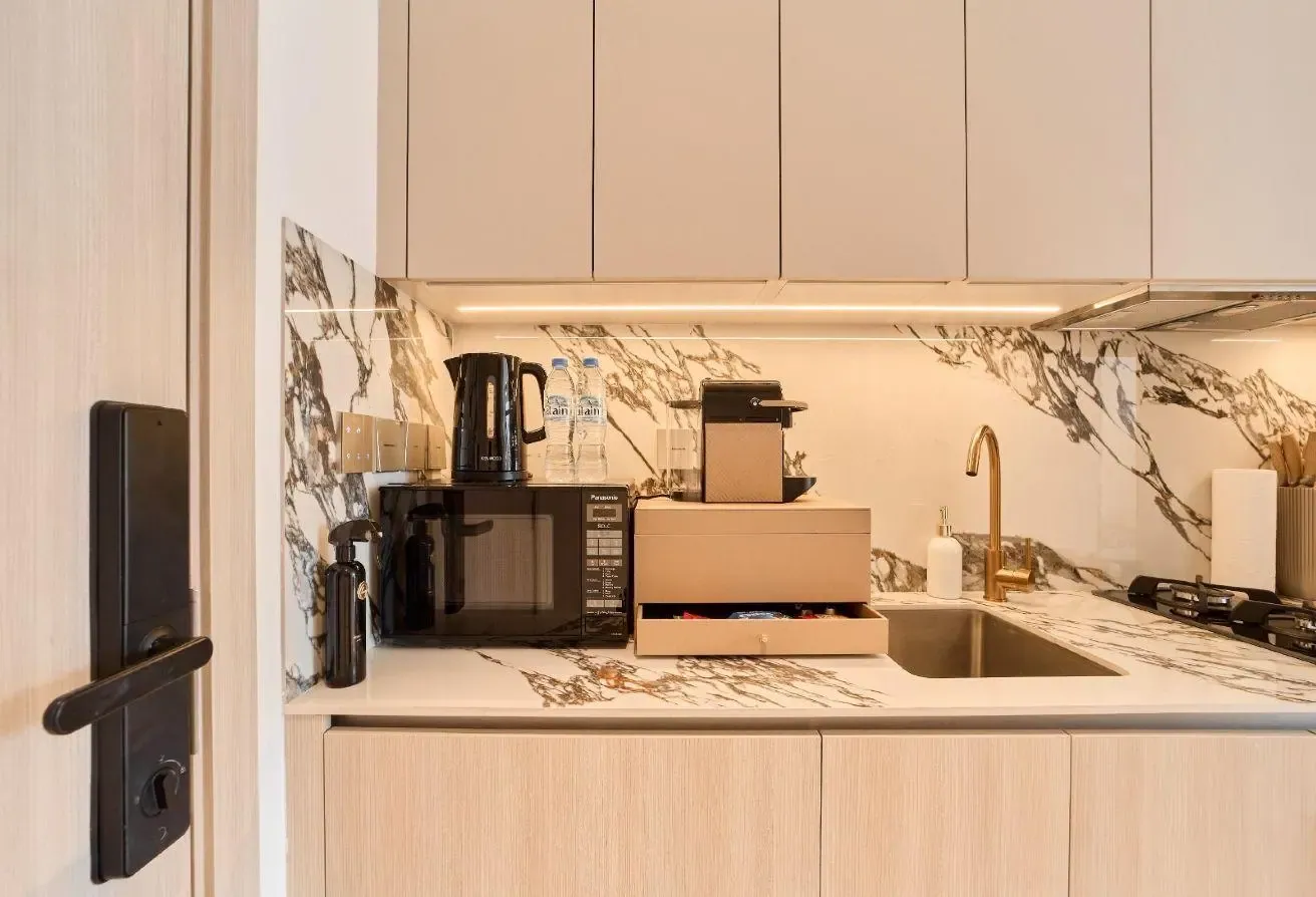 Modern Studio at Arjan | Community Views